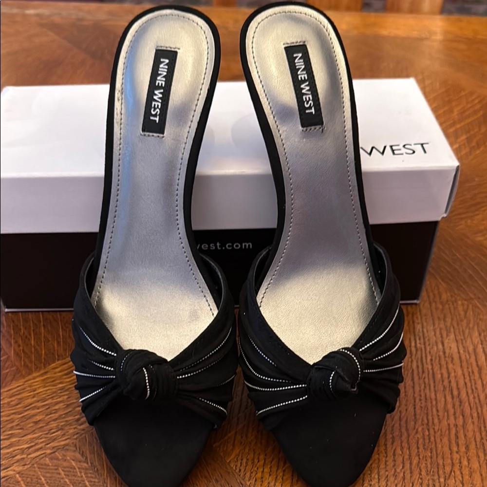 Nine West kittens mule